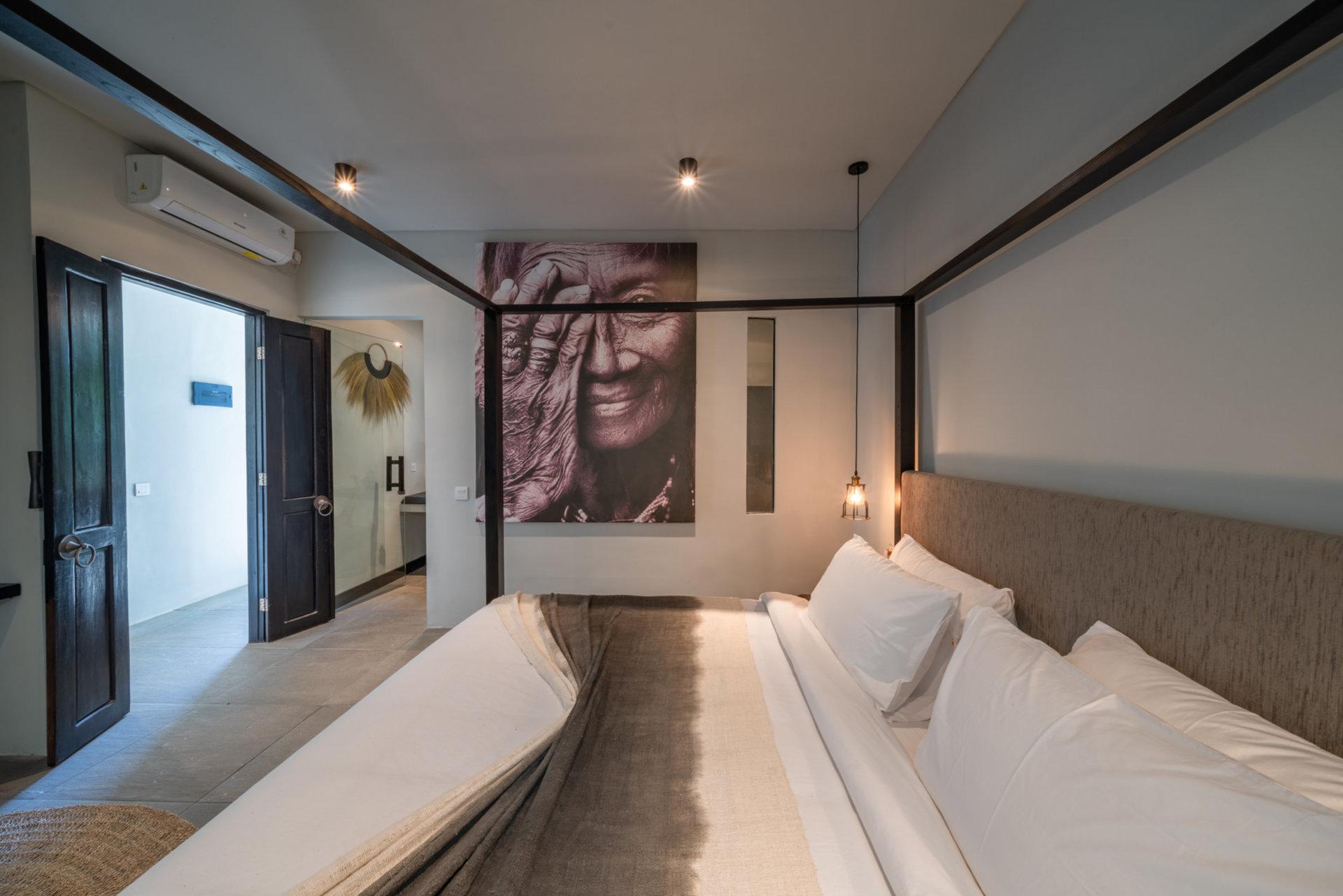 Luxury 4-Bedroom Holiday Rental Near Berawa Beach, Bali Villa 2094