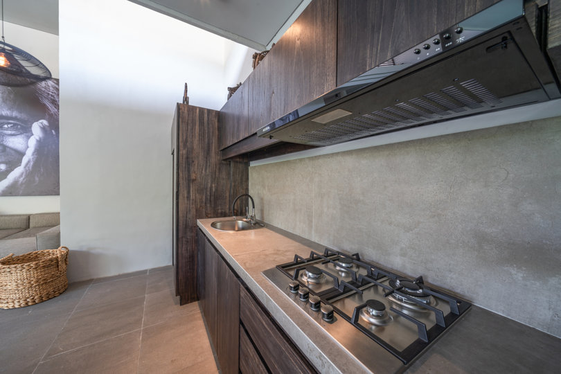 Luxury 4-Bedroom Holiday Rental Near Berawa Beach, Bali Villa 2094
