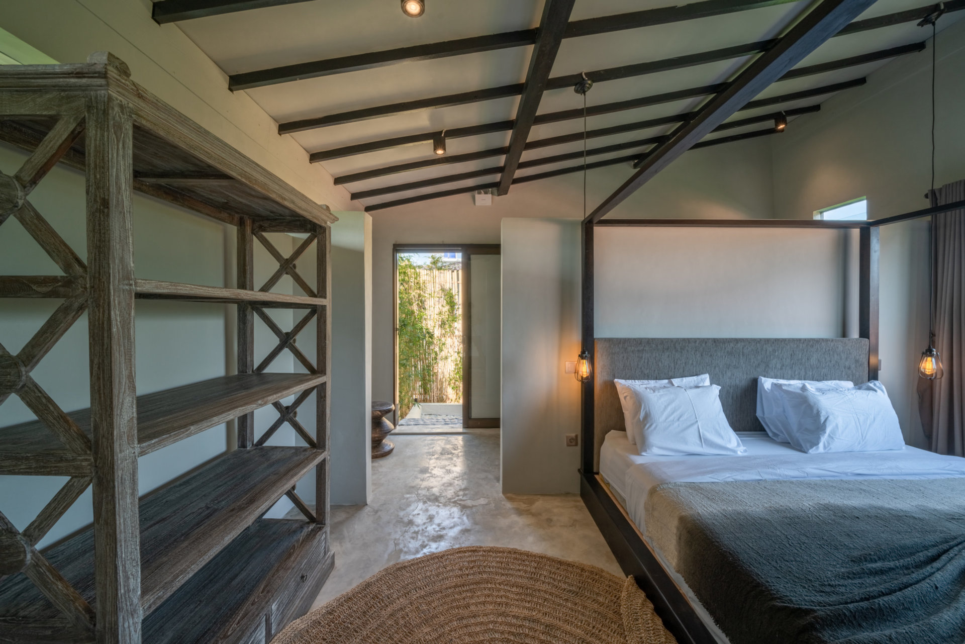 Luxury 4-Bedroom Holiday Rental Near Berawa Beach, Bali Villa 2094