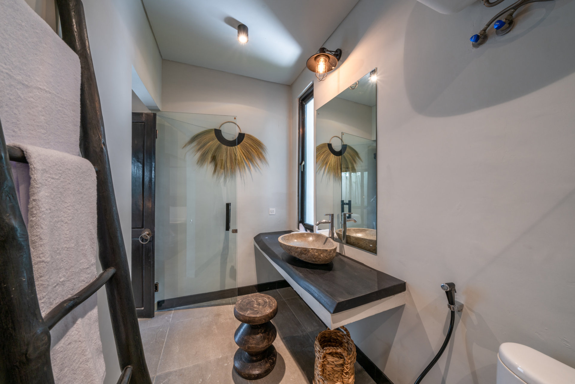 Luxury 4-Bedroom Holiday Rental Near Berawa Beach, Bali Villa 2094