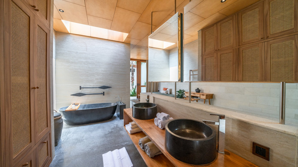 The Ultimate 5 Star Holiday Villa in Kabupaten Badung with Private Pool and Fully Staffed, Bali Villa 2098