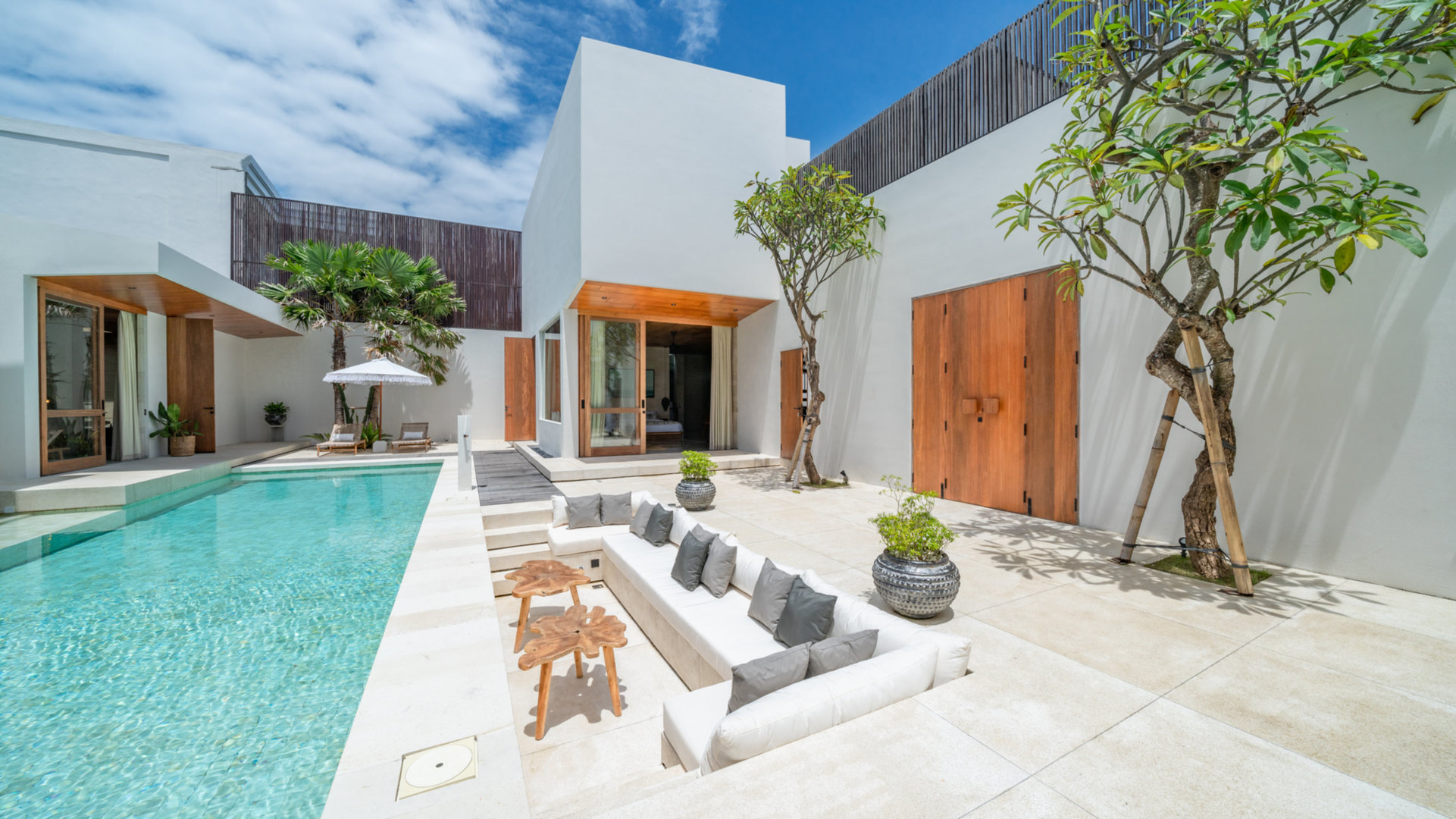 The Ultimate 5 Star Holiday Villa in Kabupaten Badung with Private Pool and Fully Staffed, Bali Villa 2098