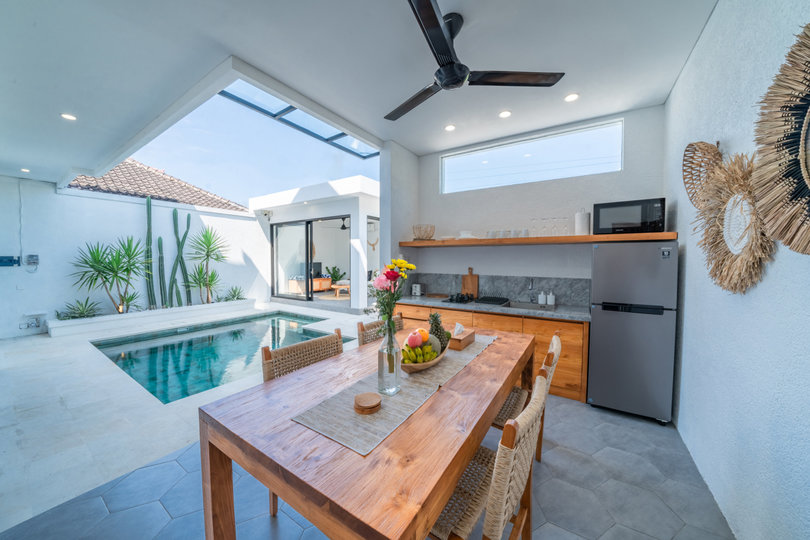 The Ultimate 5 Star Holiday Villa in Badung Regency with Private Pool and Fully Staffed, Bali Villa 2104