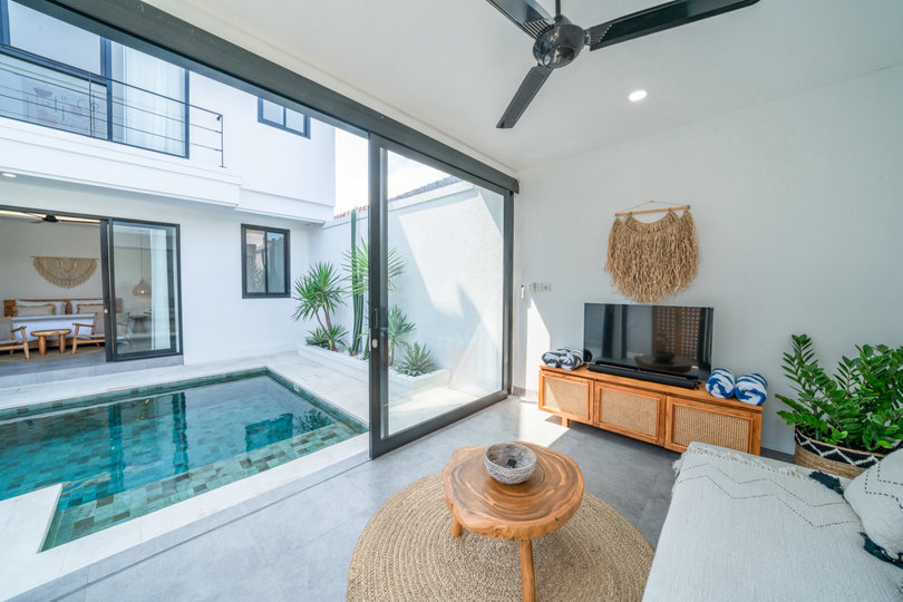 The Ultimate 5 Star Holiday Villa in Badung Regency with Private Pool and Fully Staffed, Bali Villa 2104