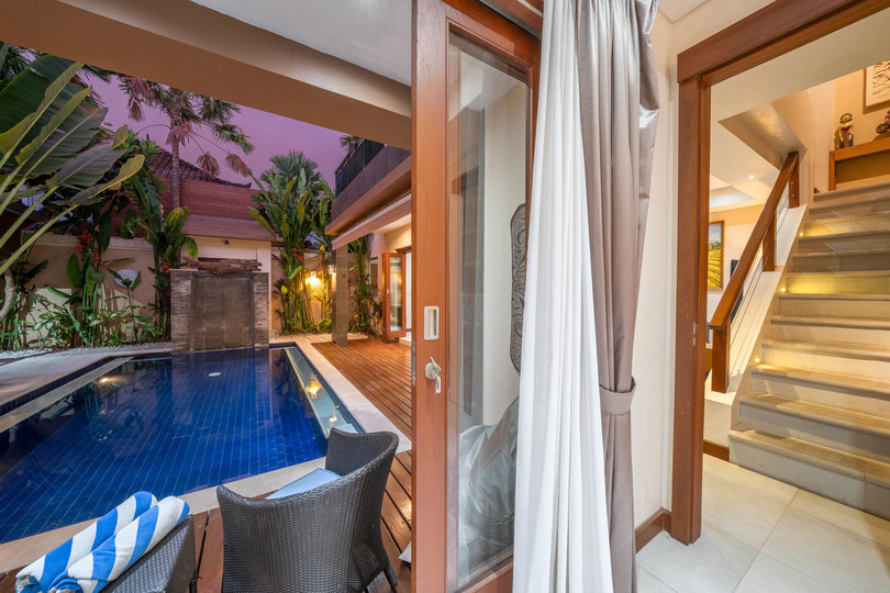 Imagine Your Family Renting a Luxury 3 Bedroom Holiday Villa Close to Kabupaten Badung Double Six Beach, Bali Villa 2105