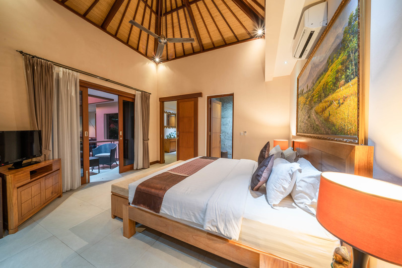 Imagine Your Family Renting a Luxury 3 Bedroom Holiday Villa Close to Kabupaten Badung Double Six Beach, Bali Villa 2105