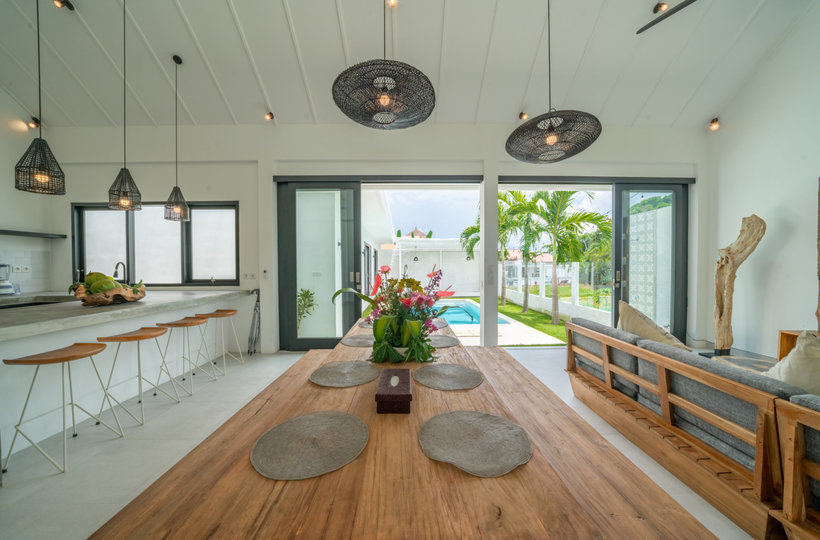 The Ultimate 5 Star Holiday Villa in Kabupaten Badung with Private Pool and Fully Staffed, Bali Villa 2107