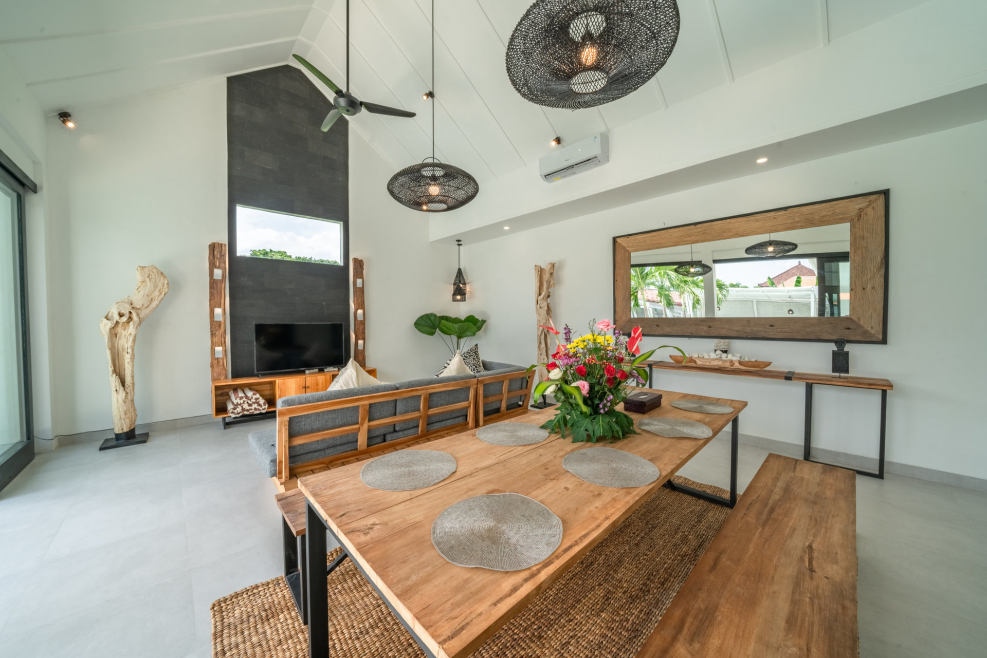 The Ultimate 5 Star Holiday Villa in Kabupaten Badung with Private Pool and Fully Staffed, Bali Villa 2107