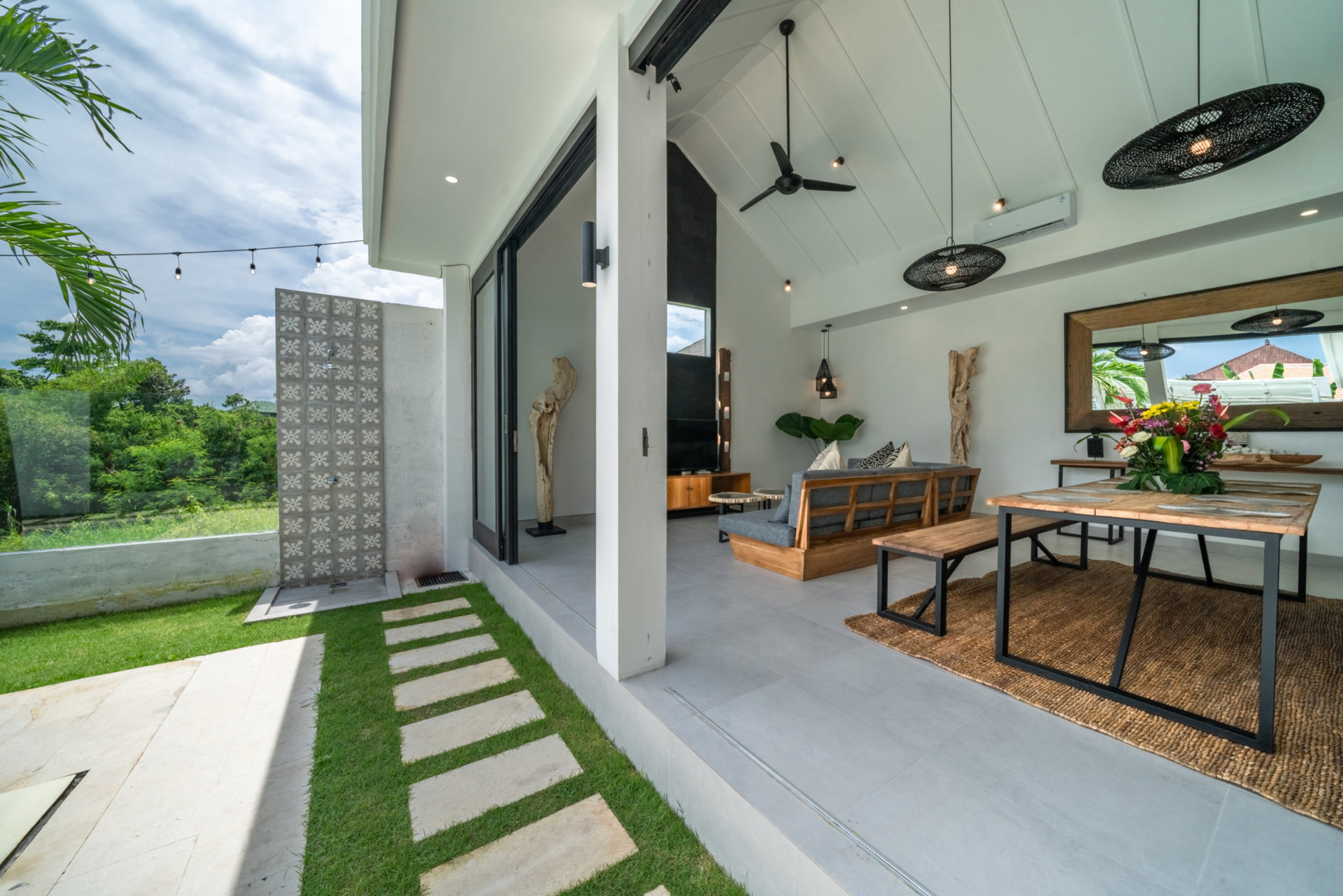 The Ultimate 5 Star Holiday Villa in Kabupaten Badung with Private Pool and Fully Staffed, Bali Villa 2107