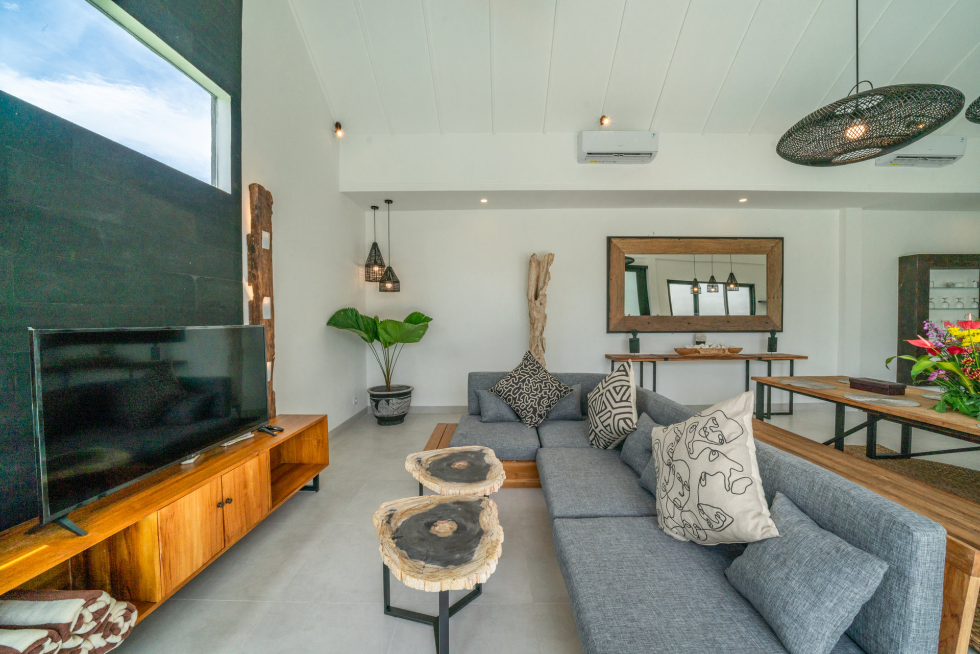 The Ultimate 5 Star Holiday Villa in Kabupaten Badung with Private Pool and Fully Staffed, Bali Villa 2107