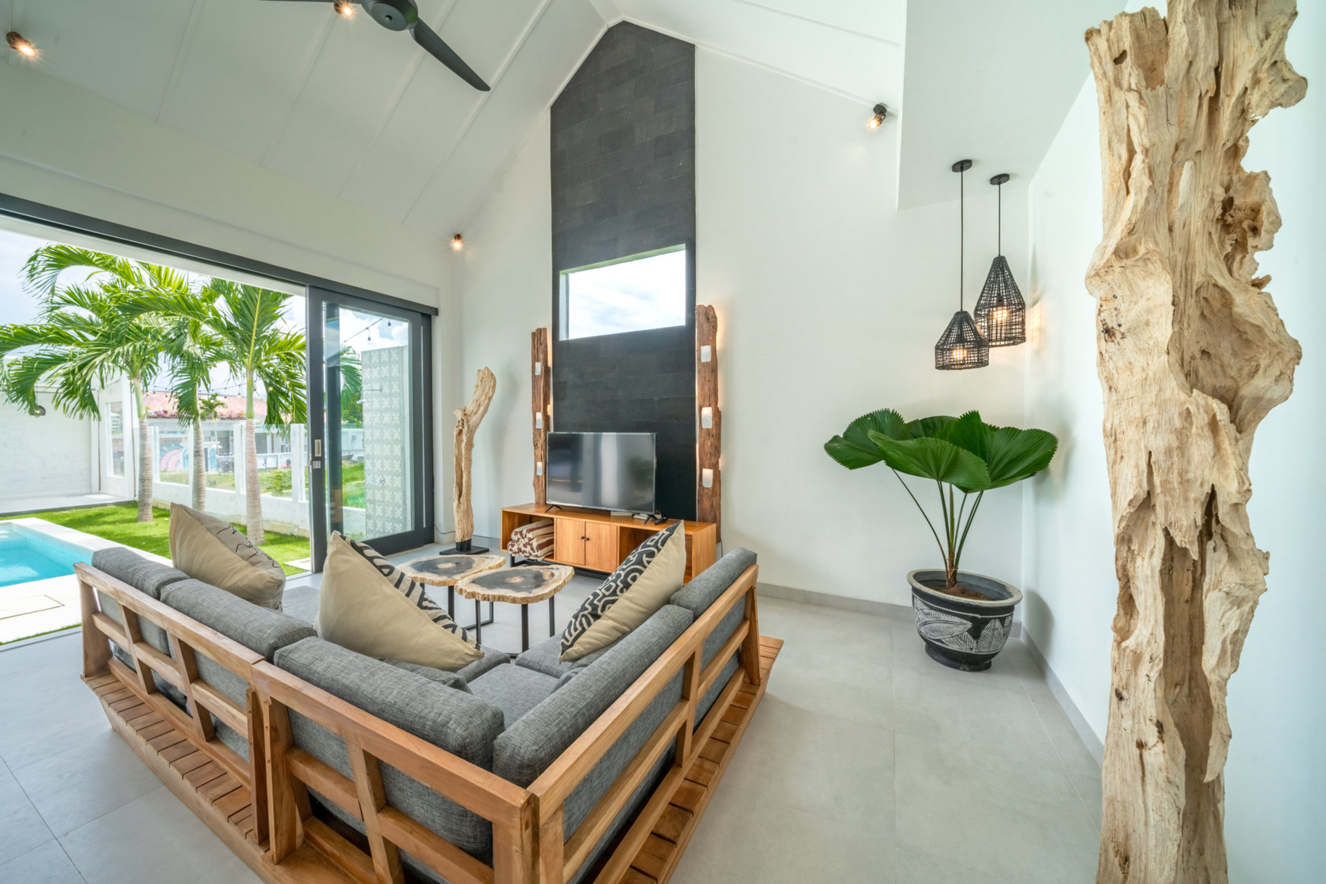 The Ultimate 5 Star Holiday Villa in Kabupaten Badung with Private Pool and Fully Staffed, Bali Villa 2107