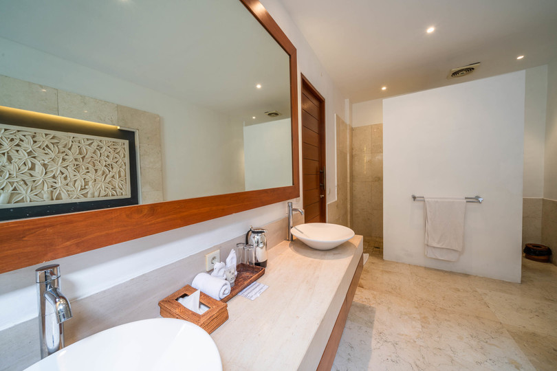 The Complete Guide to Renting Your Exclusive Holiday Villa in Kabupaten Badung with Private Pool and Fully Staffed, Bali Villa 2113