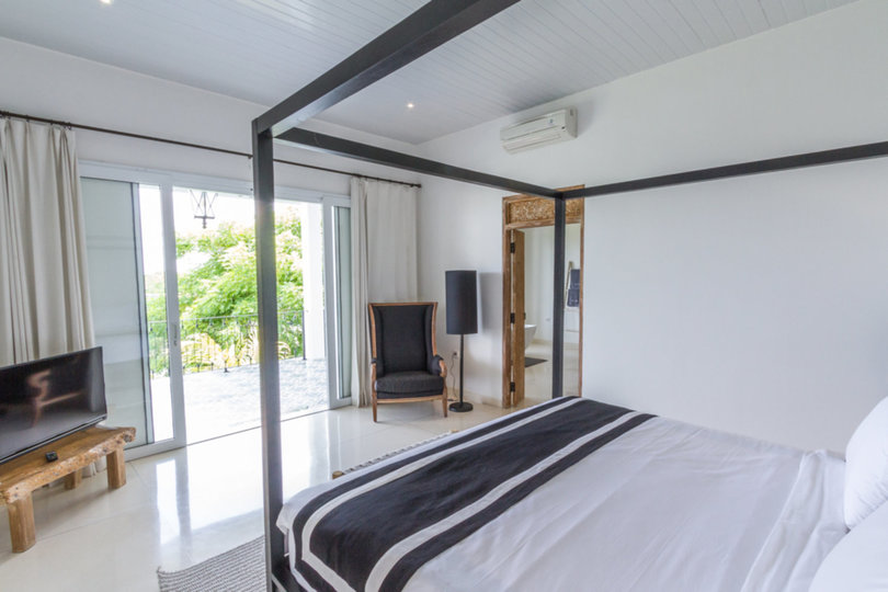 Imagine Your Family Renting a Luxury 5 Bedroom Holiday Villa with Stunning Ocean Views, Bali Villa 2114