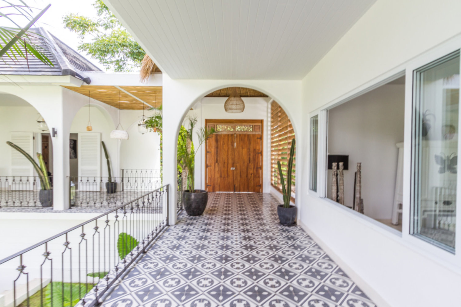 Imagine Your Family Renting a Luxury 5 Bedroom Holiday Villa with Stunning Ocean Views, Bali Villa 2114