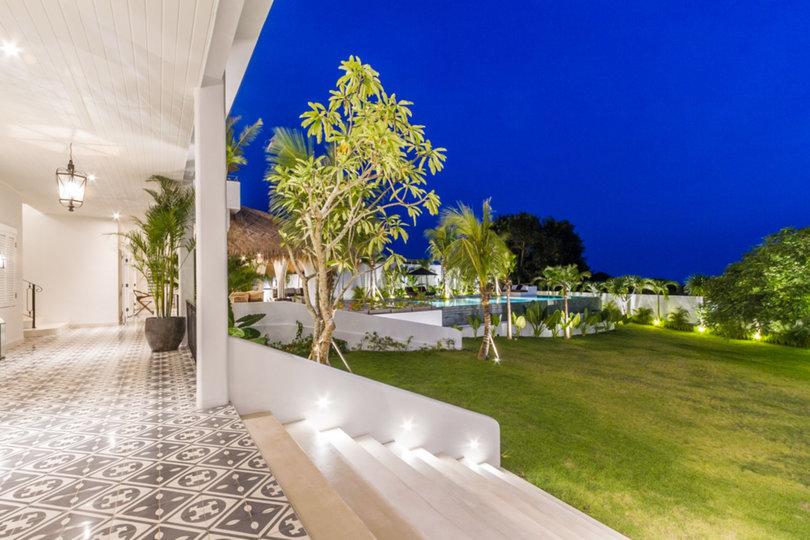 Imagine Your Family Renting a Luxury 5 Bedroom Holiday Villa with Stunning Ocean Views, Bali Villa 2114