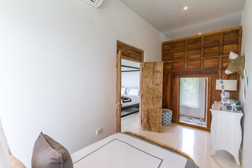 Imagine Your Family Renting a Luxury 5 Bedroom Holiday Villa with Stunning Ocean Views, Bali Villa 2114