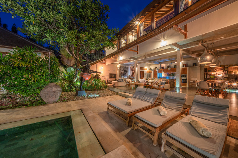 Luxury 4-Bedroom Getaway Near Double Six Beach, Bali Villa 2116