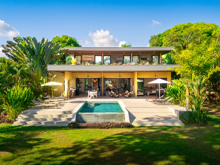 5 Star Villa Assinie – Sophisticated Beachfront Luxury