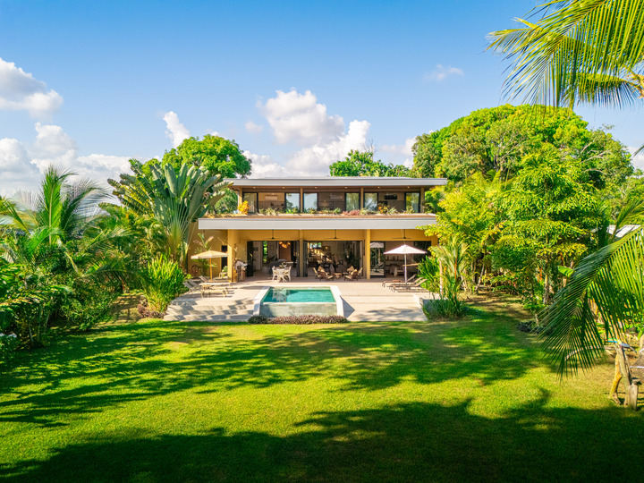 5 Star Villa Assinie – Sophisticated Beachfront Luxury