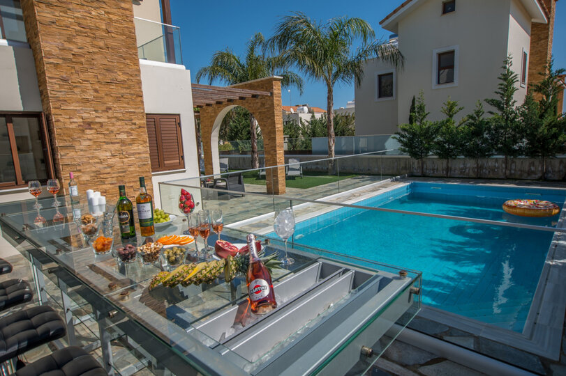 Beautiful Holiday Villa Minutes from Beaches, Famagusta Villa 1021