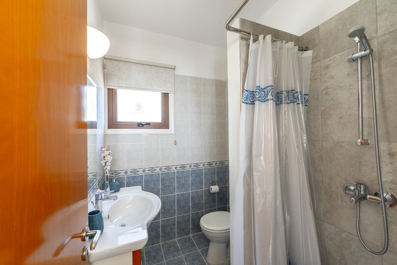 Luxury 4BR Beach Villa Rental, Famagusta Villa 1022