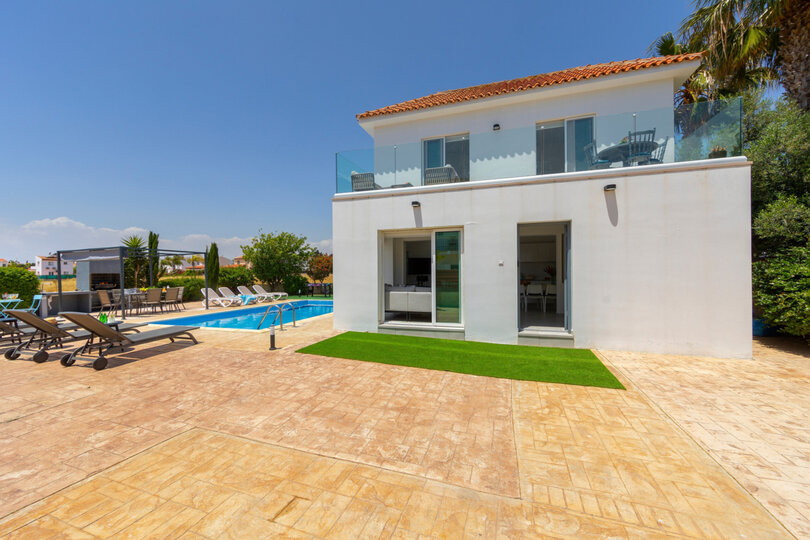 Perfect Family Villa Near Beautiful Famagusta, Famagusta  Villa 1023
