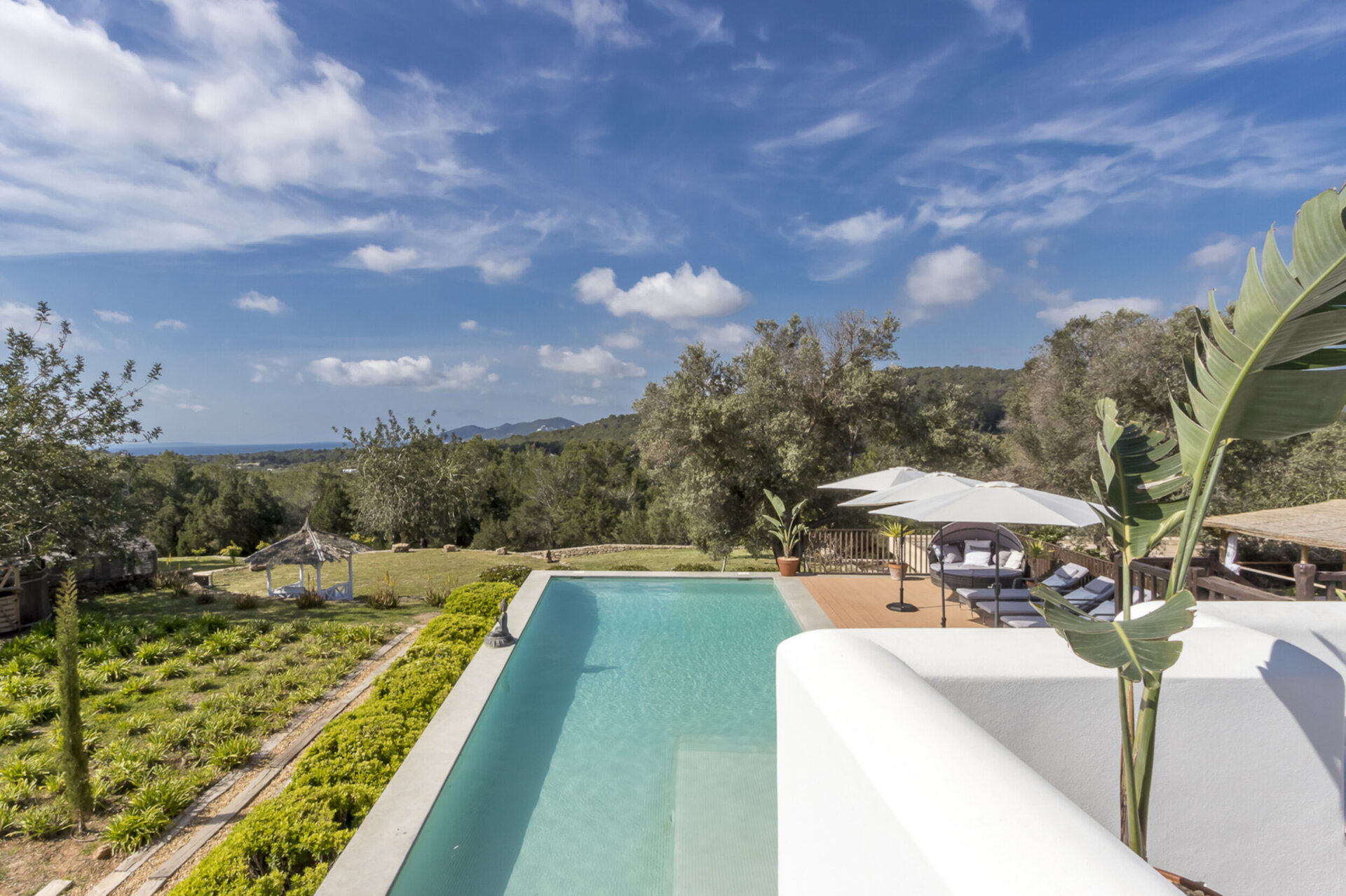 5 Star Villa Cel Blau – Luxurious Rural Hideaway