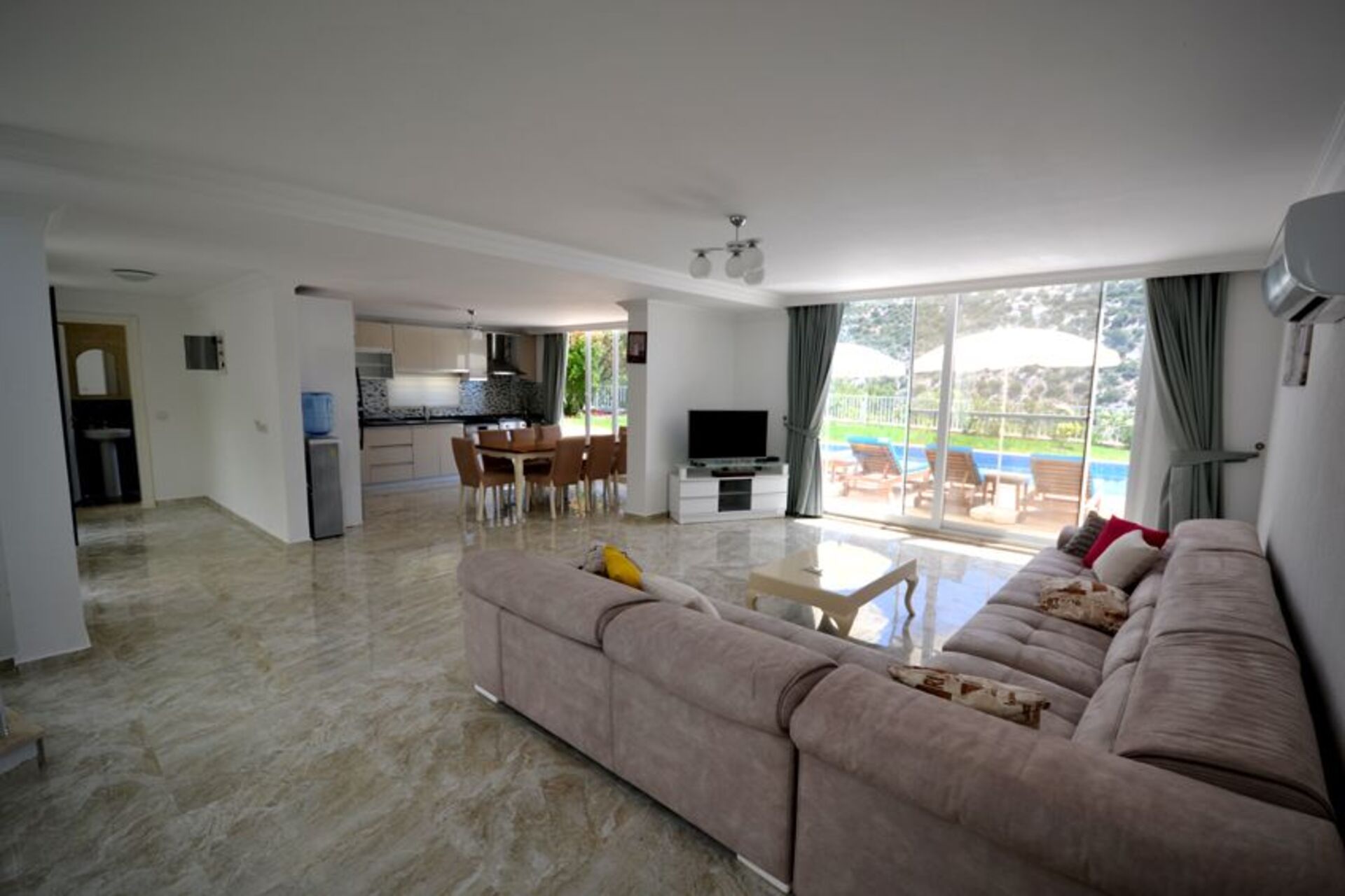 Rent Your Own Luxury Villa  with 4 Bedrooms, Islamlar Villa 1071