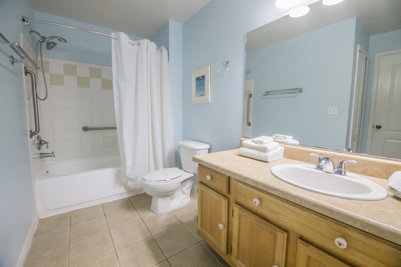 Luxury Condo with Fantastic Private Pool on Runaway Beach Club, Florida Condo 5978