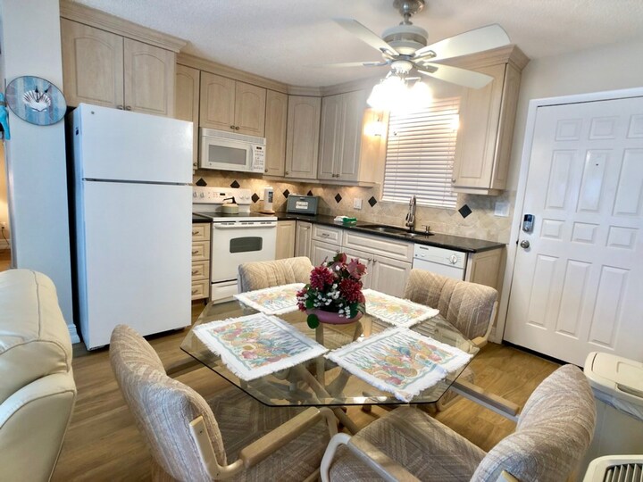 The Ultimate 1 Bedroom Condo on Bonita Beach, Florida Condo 5945
