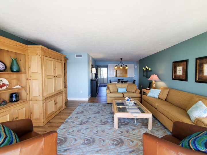 Exclusive Holiday Condo on Collier County, Florida Condo 5987