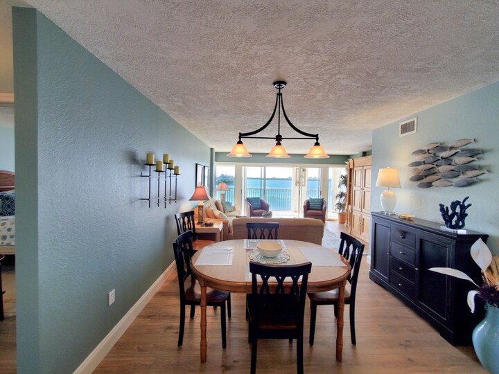 Exclusive Holiday Condo on Collier County, Florida Condo 5987