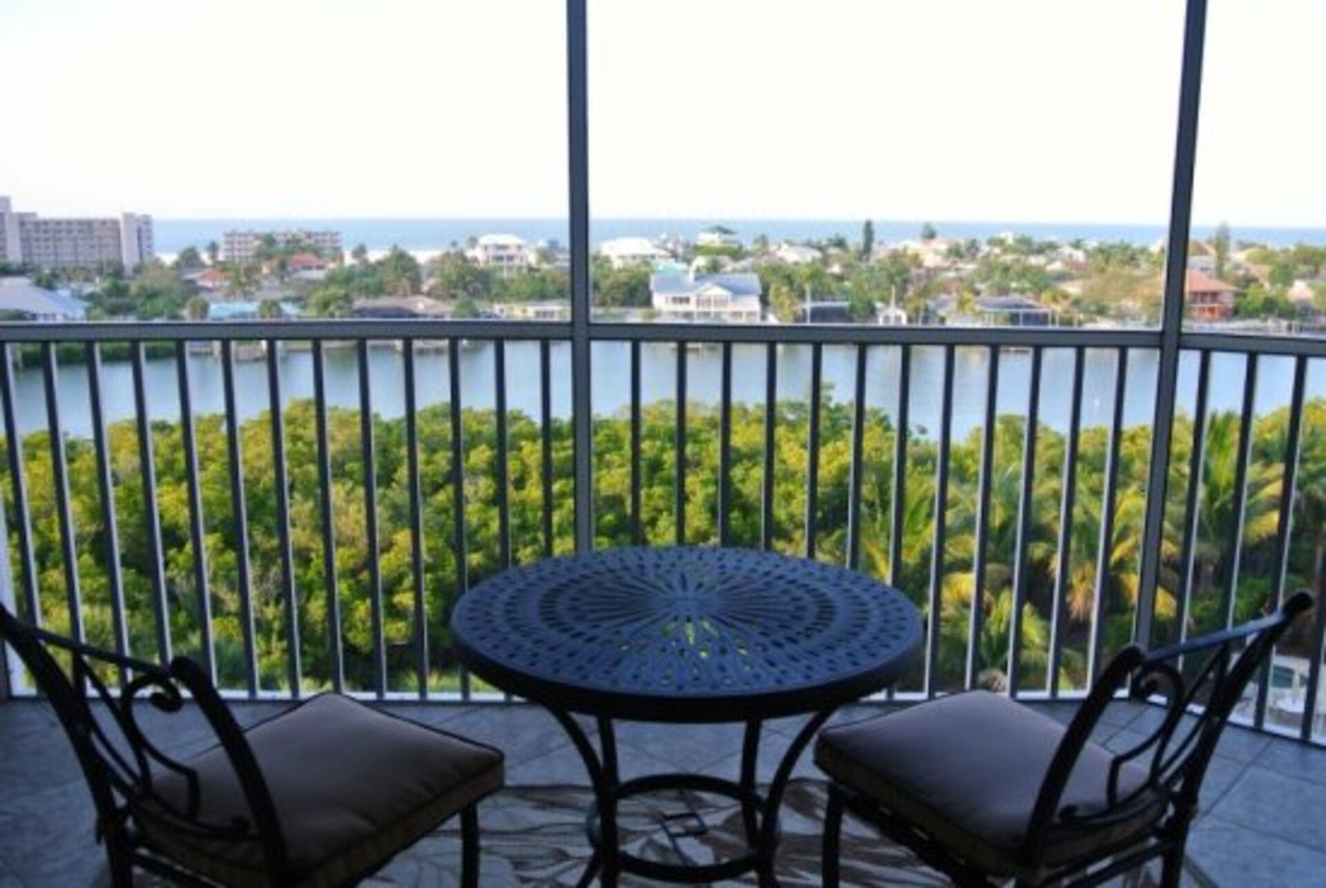 The Ultimate 2 Bedroom Condo on Waterside at Bay Beach, Florida Condo 5959