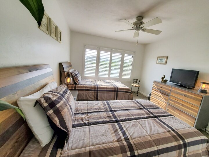 Exclusive Condo in One of most Prestigious Resorts, Santa Maria Harbor Resort, Florida Condo 5929
