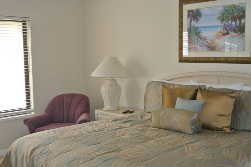 Exclusive Condo in One of most Prestigious Resorts, Santa Maria Harbor Resort, Florida Condo 5932