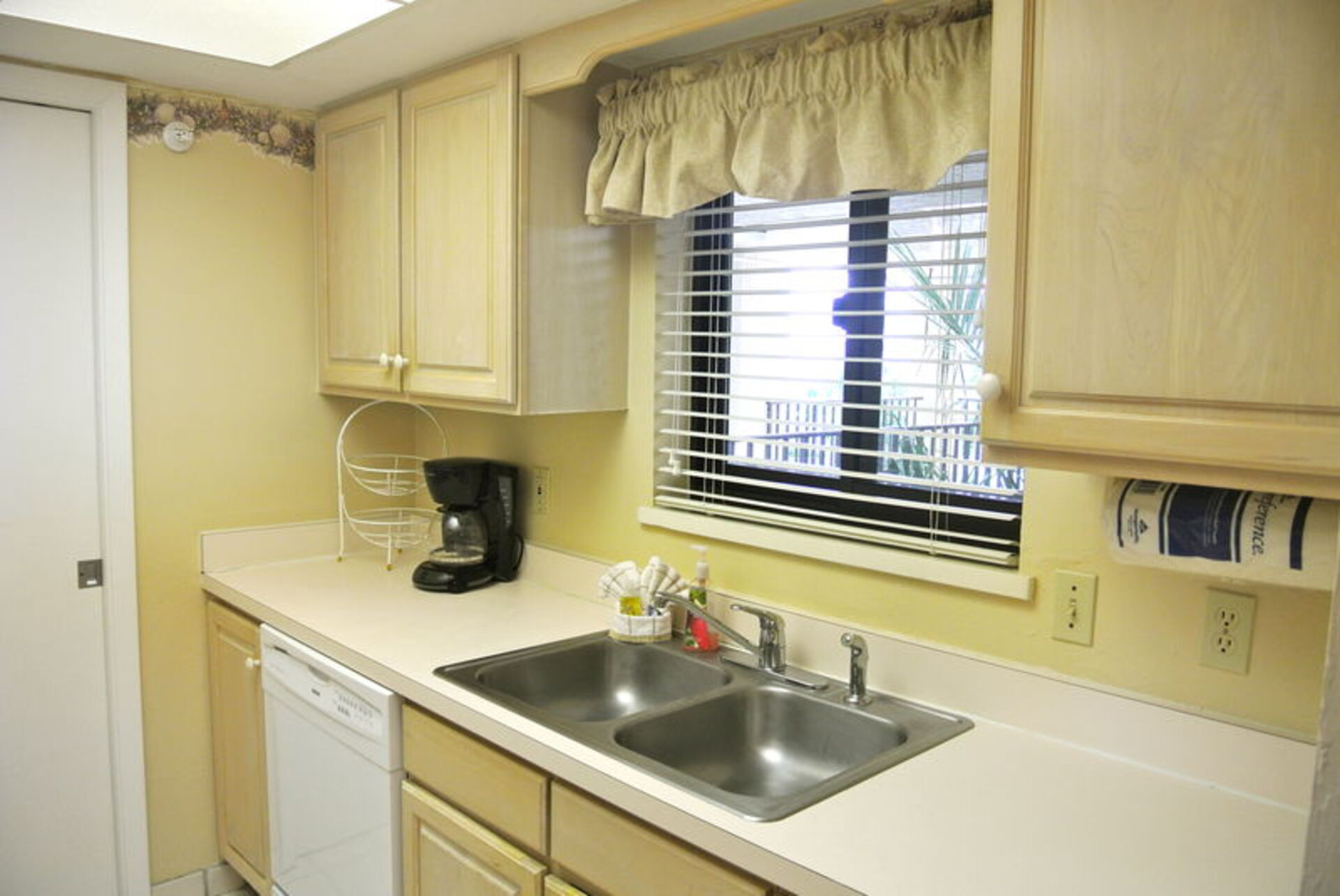 Exclusive Condo in One of most Prestigious Resorts, Santa Maria Harbor Resort, Florida Condo 5932
