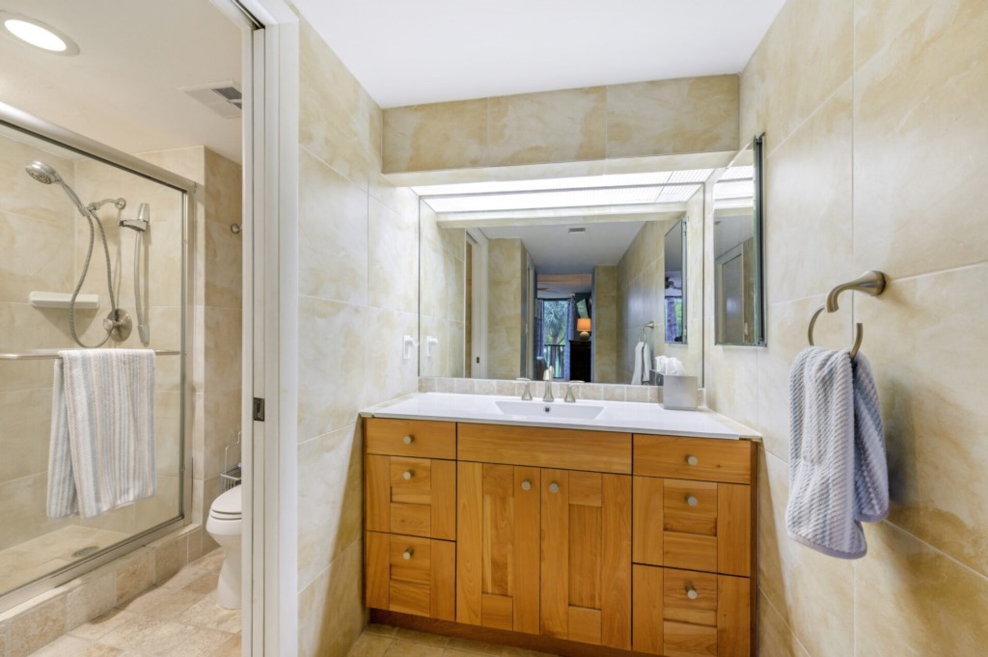 The Ultimate 2 Bedroom Condo on Sea Isles, Florida Condo 5936