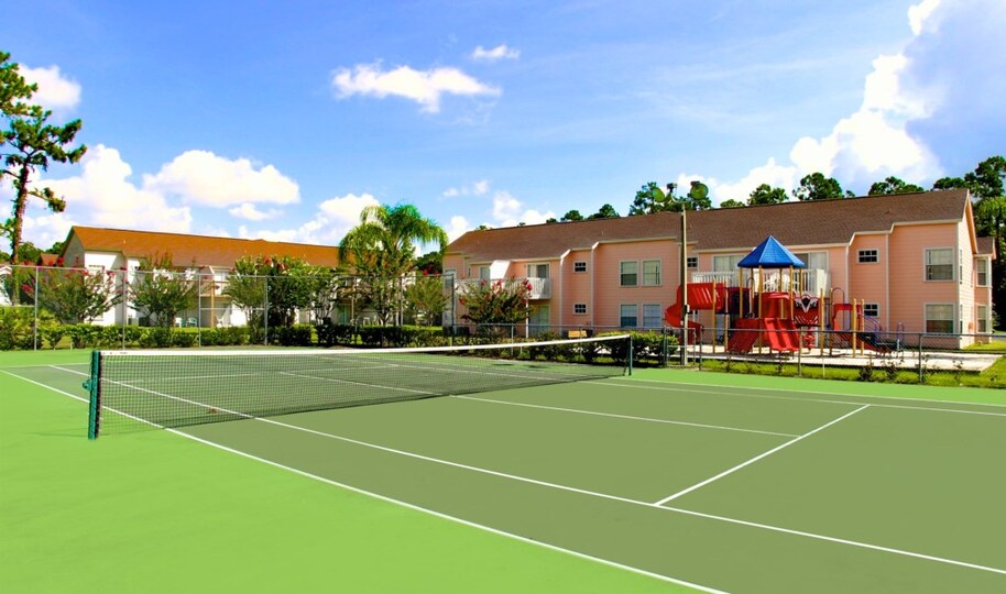 Luxury Contemporary Style Condo on Royal Palm Bay, Florida Condo 6012