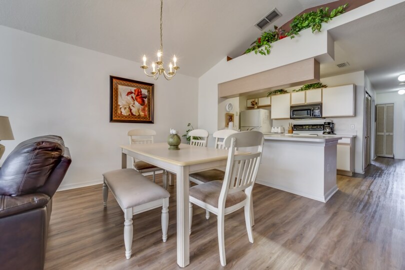 Luxury Contemporary Style Condo on Villas at Island Club, Florida Condo 6016