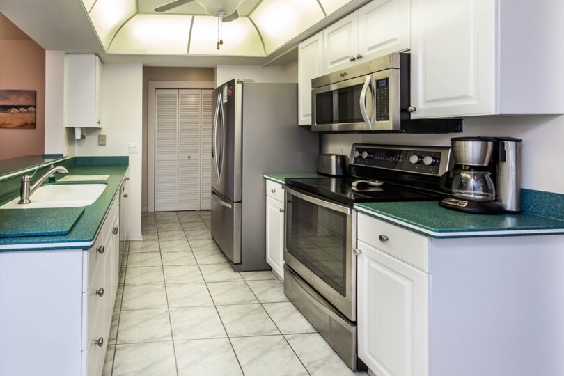 Luxury Contemporary Style Condo on Hibiscus Point, Florida Condo 5933