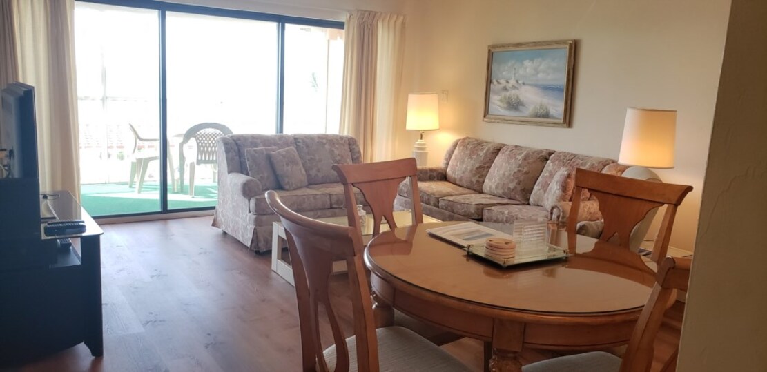 The Ultimate 2 Bedroom Condo on Dolphin Way, Florida Condo 5935