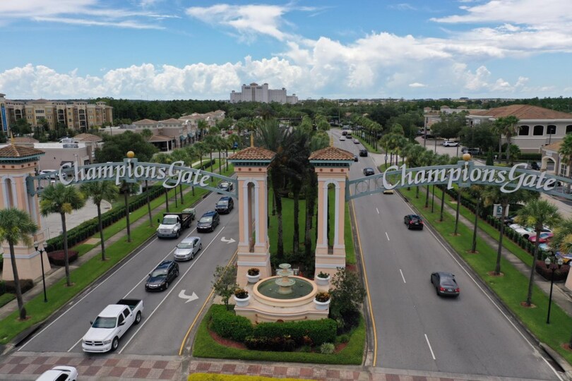 Exclusive Holiday Townhouse on Champions Gate Resort, minutes from Disney, Florida Townhouse 4084
