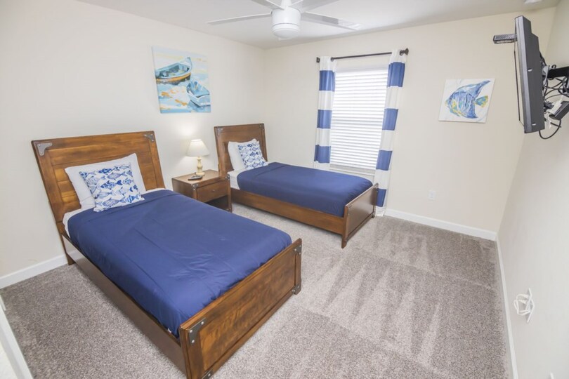 Luxury Townhome with Fantastic Private Pool on Storey Lake Resort, Florida Townhome 6074