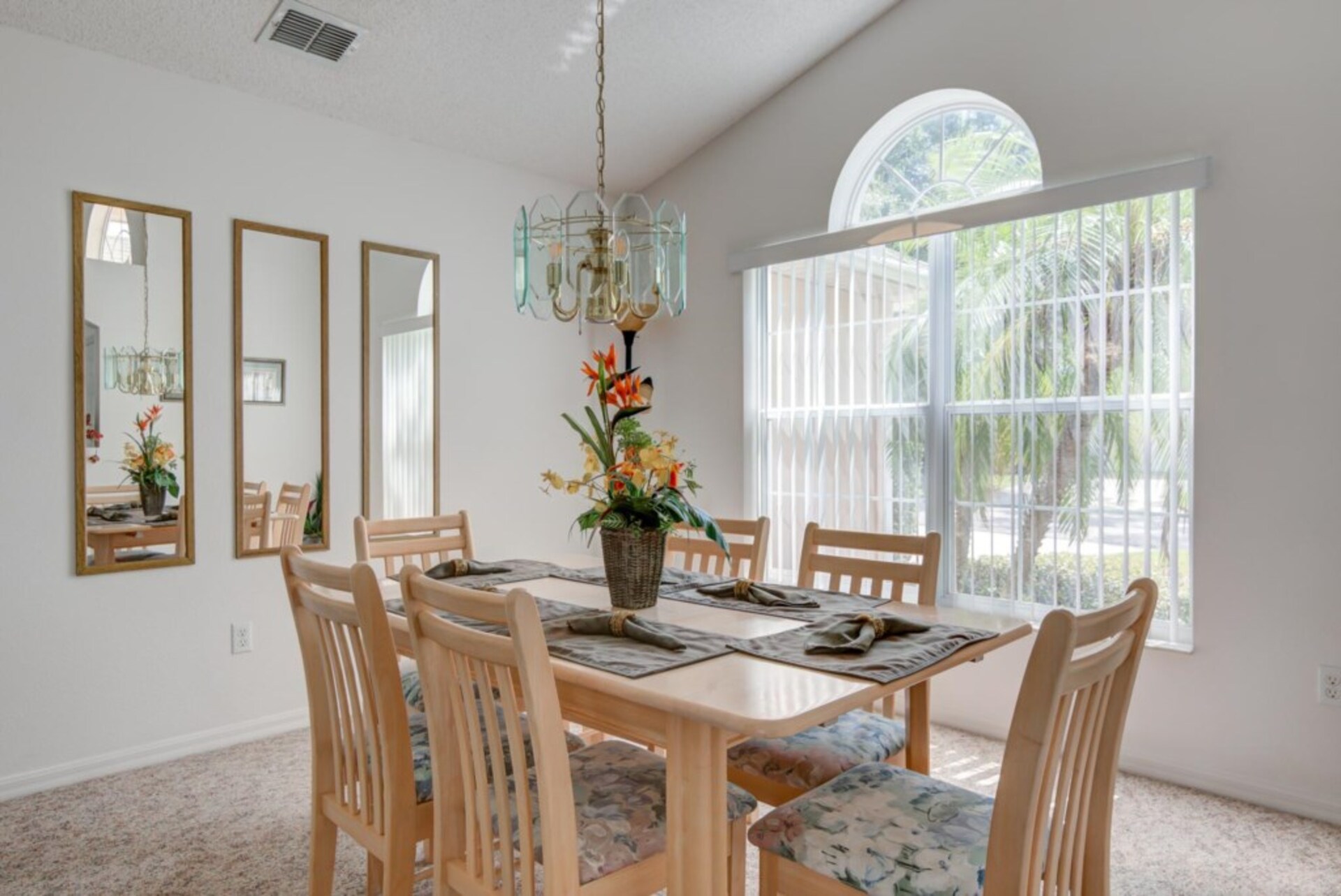 Luxury Contemporary Style Villa on The Abbey at West Haven, Florida Villa 6091