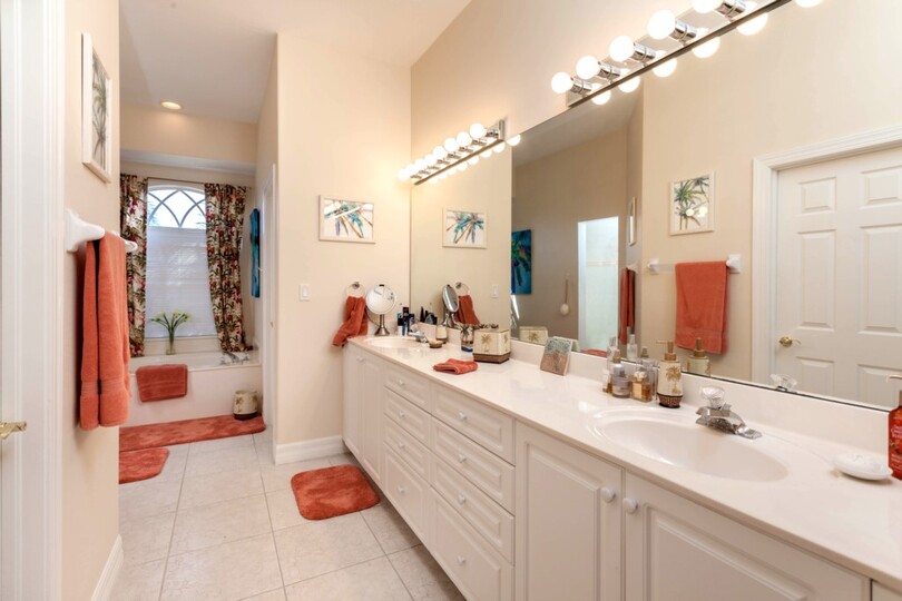 5 Star Villa with Private Pool on Spanish Wells, Florida Villa 5940