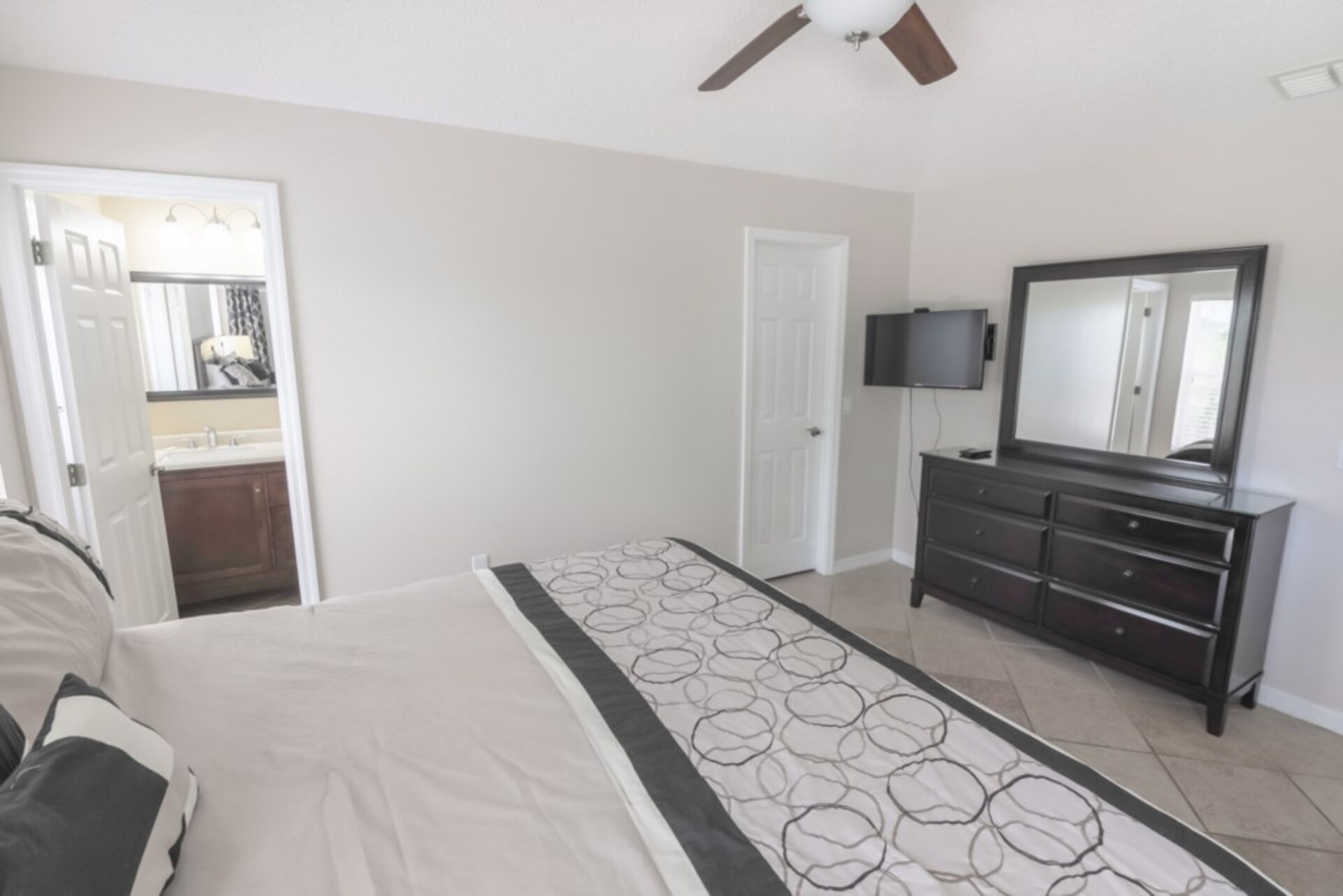 Luxury Contemporary Style Villa on The Abbey at West Haven, Florida Villa 6107