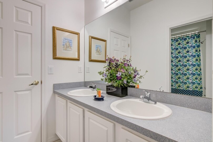 5 Star in one of the most Prestigious Areas in Calabay Parc at Tower Lake, Florida Villa 6117