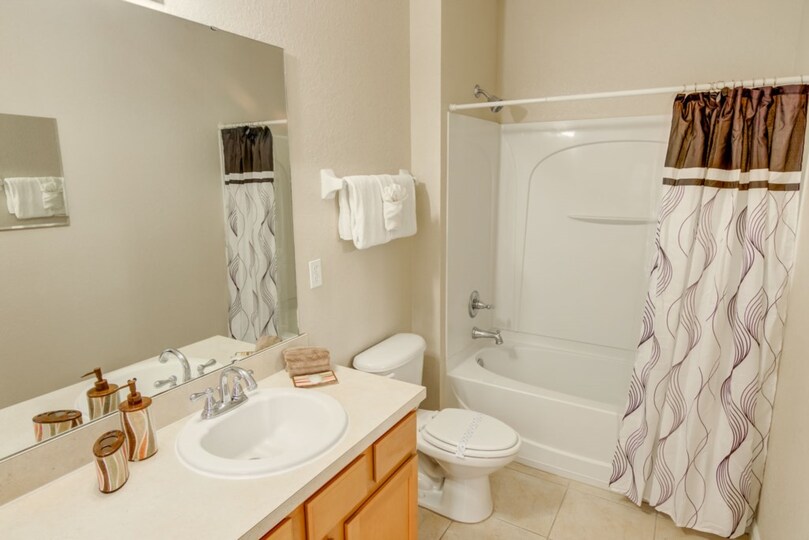 Exclusive Holiday Townhouse on Coral Cay Resort, minutes from Disney, Florida Townhouse 4203