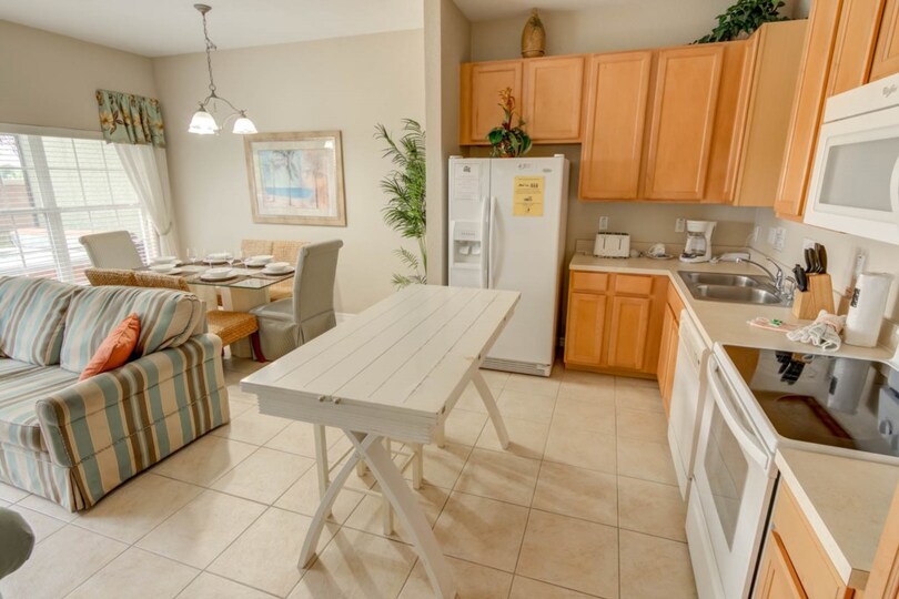 Exclusive Holiday Townhouse on Coral Cay Resort, minutes from Disney, Florida Townhouse 4203