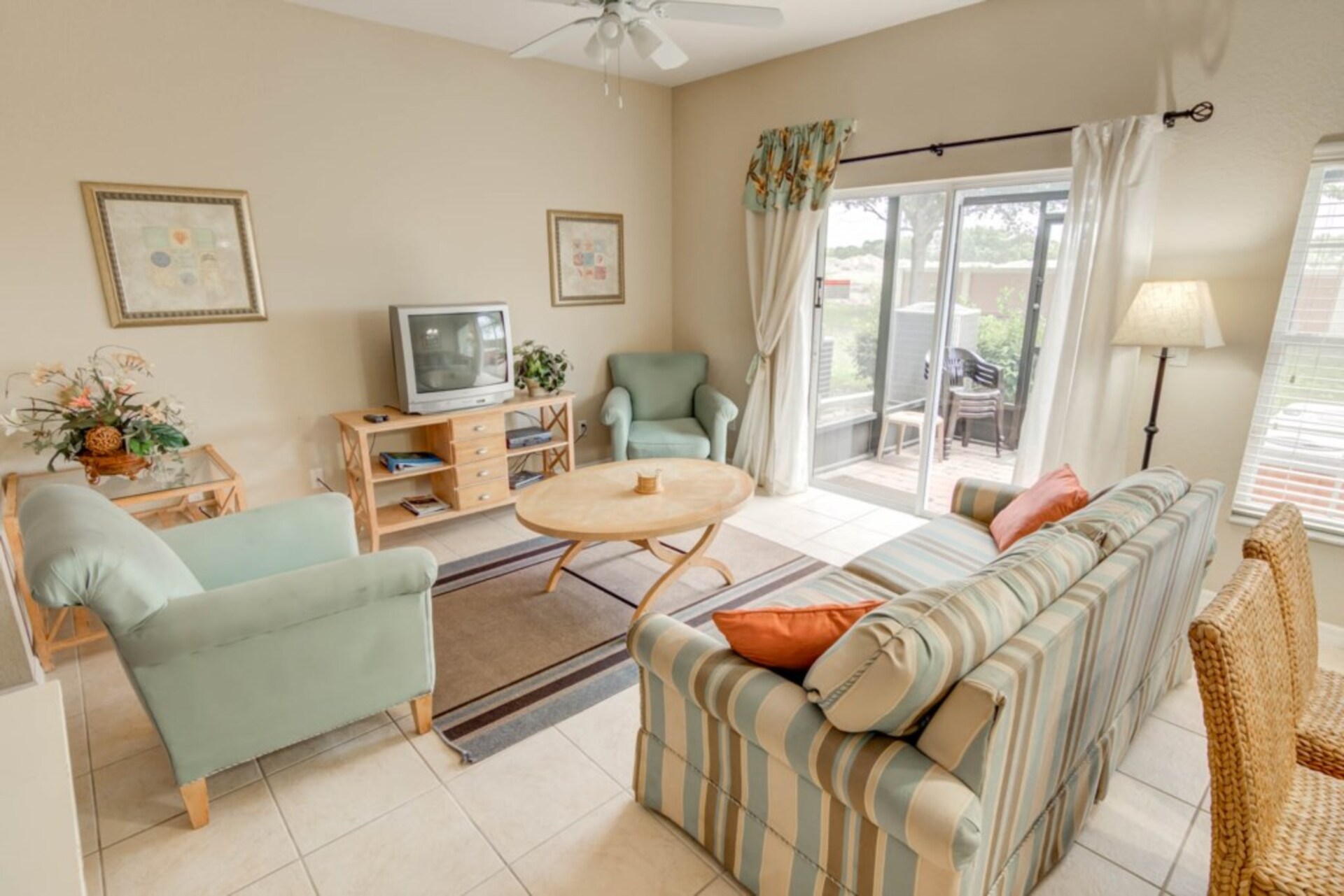 Exclusive Holiday Townhouse on Coral Cay Resort, minutes from Disney, Florida Townhouse 4203
